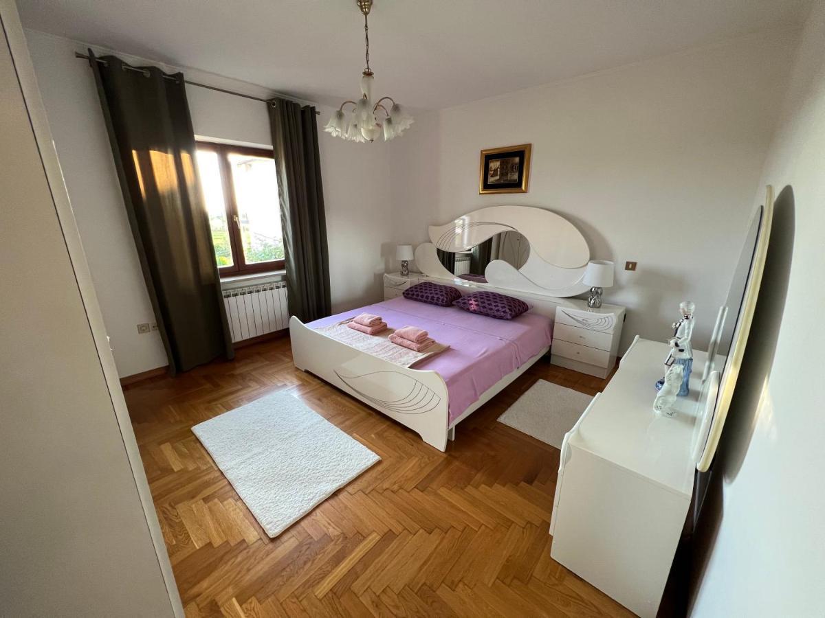 Holiday Home Korenic Umag Buitenkant foto